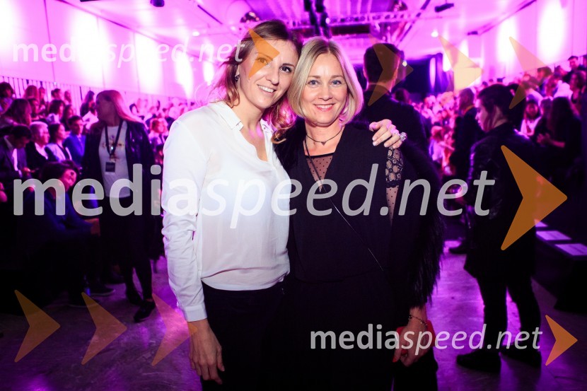  Ines Alagić, direktorica Agencije FRS d.o.o.;  Mateja Kodermac, predstavnica prodaje, Union hoteli d.d.Mercedes Benz Fashion Week 2016, 1. dan