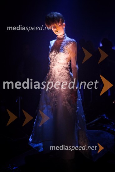 Modni performans GattinoniMercedes Benz Fashion Week 2016, 1. dan