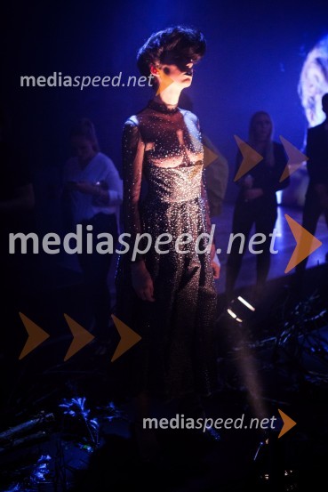 Modni performans GattinoniMercedes Benz Fashion Week 2016, 1. dan