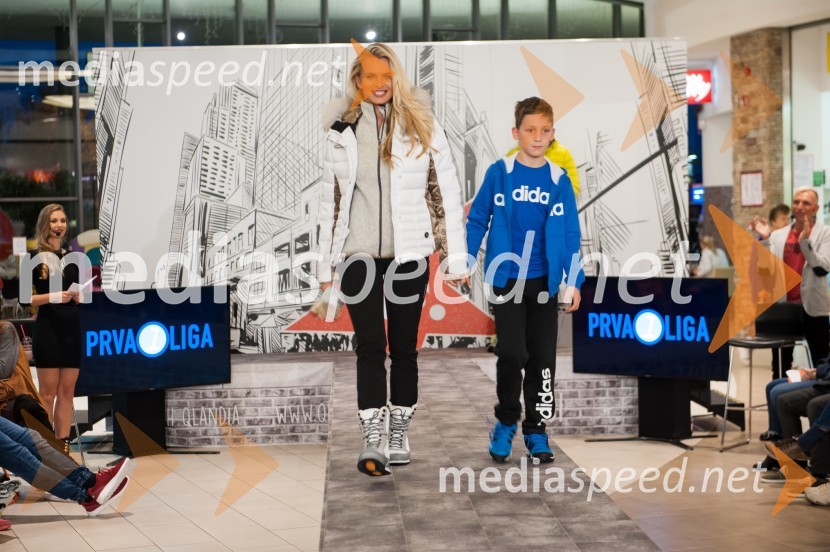  Nadiya Bychkova, plesalka, manekenka;  ... Modna revija, Qlandia Novo mesto