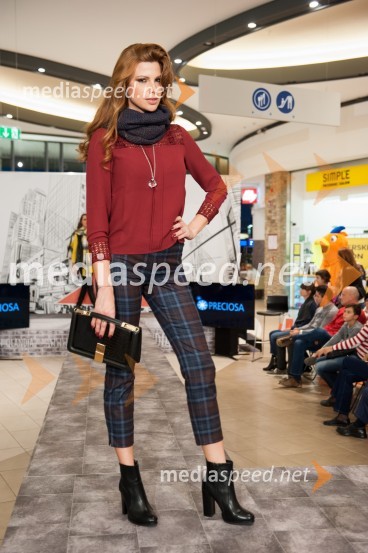  Karin Škufca, manekenkaModna revija, Qlandia Novo mesto