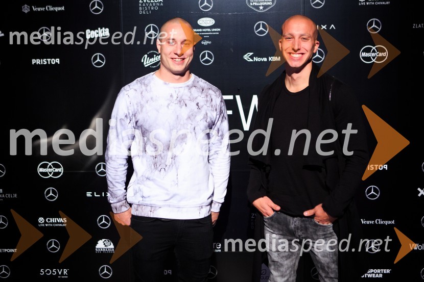  Blaž Slanič, F&B Acrobatics;  Filip Kržišnik, F&B AcrobaticsMercedes Benz Fashion Week 2016, 2. dan