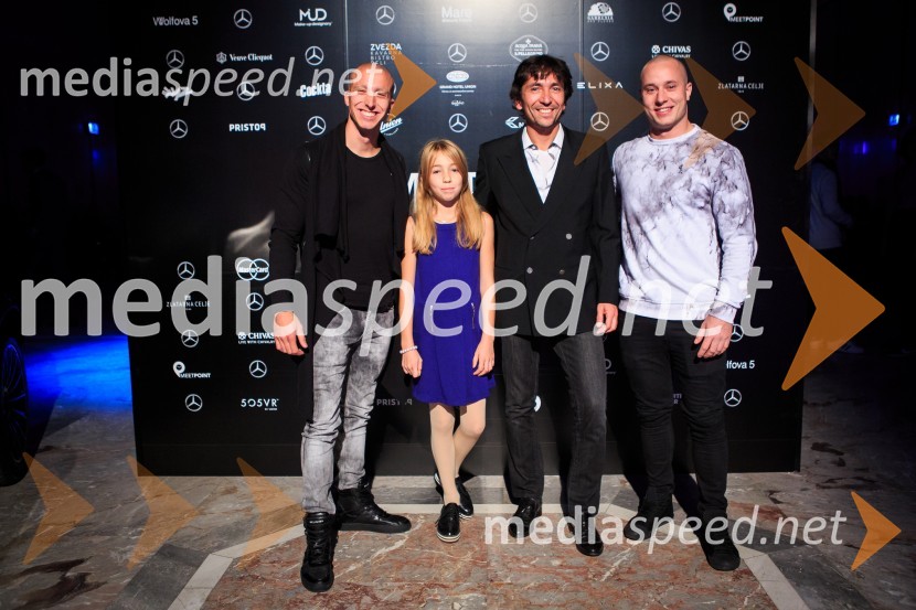  Filip Kržišnik, F&B Acrobatics;  ... ;  ... ;  Blaž Slanič, F&B AcrobaticsMercedes Benz Fashion Week 2016, 2. dan