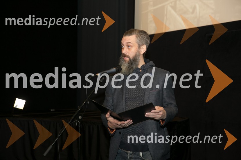  Klemen Dvornik, filmski in televizijski režiser ter predsednik DSRNagrado bert je prejel Boris Juh