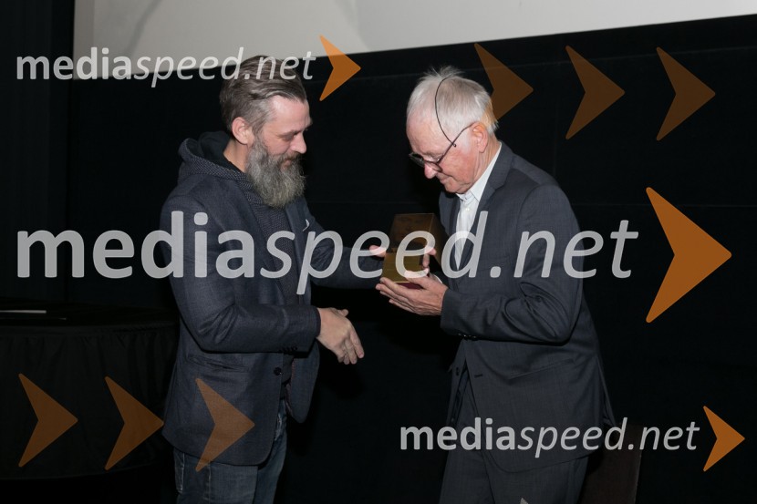  Klemen Dvornik, filmski in televizijski režiser ter predsednik DSR;  Boris Juh, filmski in gledališki igralec Nagrado bert je prejel Boris Juh