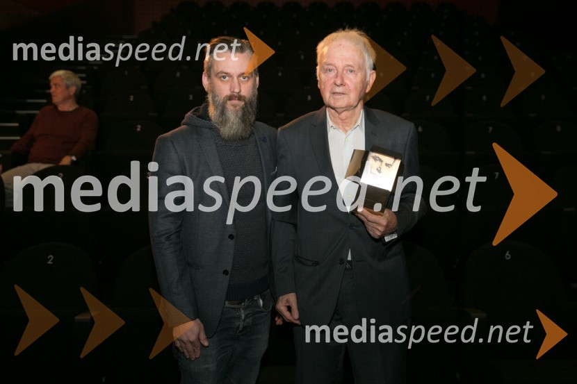  Klemen Dvornik, filmski in televizijski režiser ter predsednik DSR;  Boris Juh, filmski in gledališki igralec Nagrado bert je prejel Boris Juh