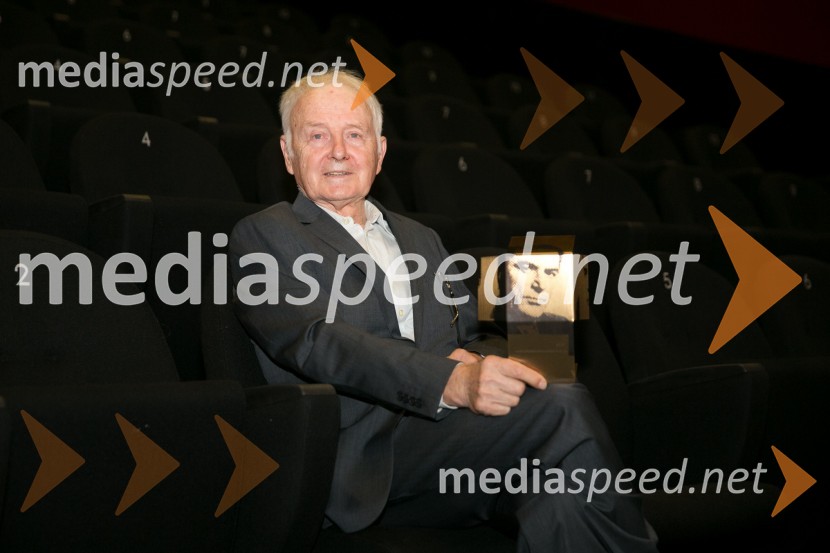  Boris Juh, filmski in gledališki igralec Nagrado bert je prejel Boris Juh