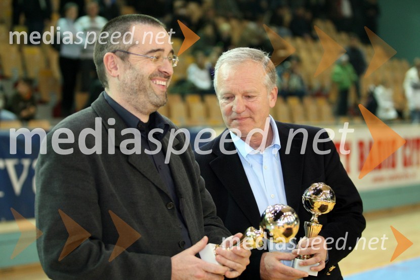 ... in ...Zimski turnir Prva liga Telekom Slovenije All Star v malem nogometu