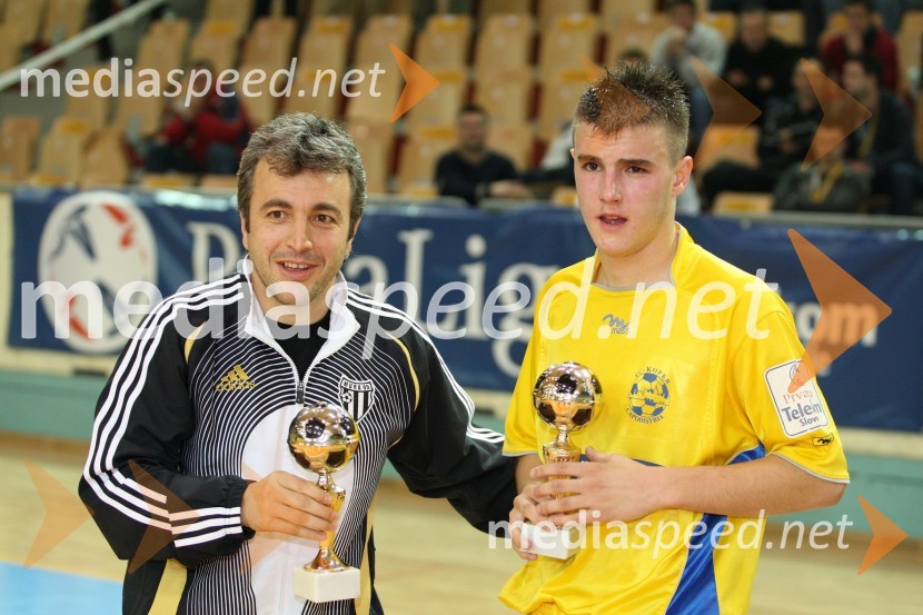 Kliton Bozgo in Emanuel Galun, najboljša strelca turnirjaZimski turnir Prva liga Telekom Slovenije All Star v malem nogometu