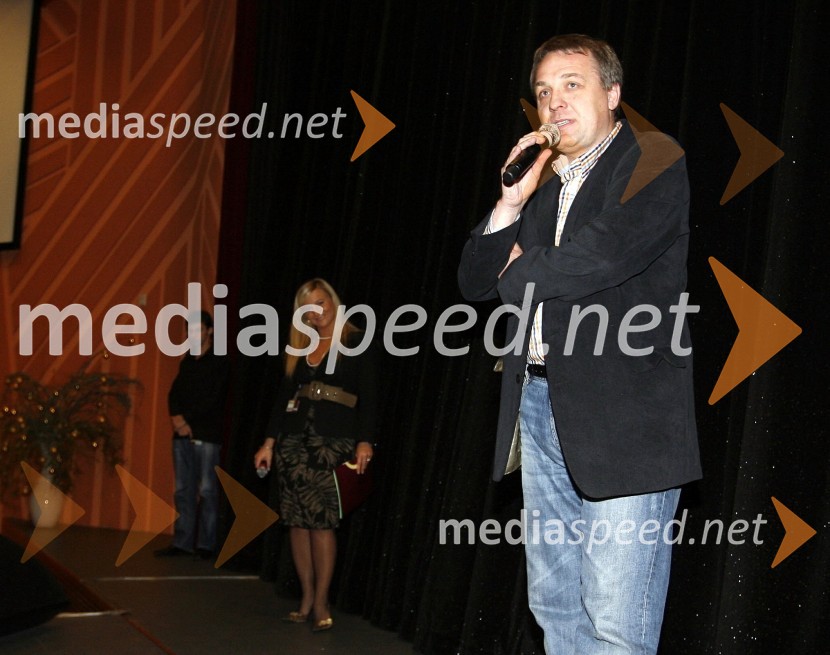 Dimitrij Mitja Hlastec, direktor Združenja prvoligašev SlovenijeZimski turnir Prva liga Telekom Slovenije All Star v malem nogometu