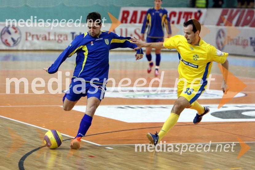 Finalna tekma ekip NK Koper in NK DomžaleZimski turnir Prva liga Telekom Slovenije All Star v malem nogometu