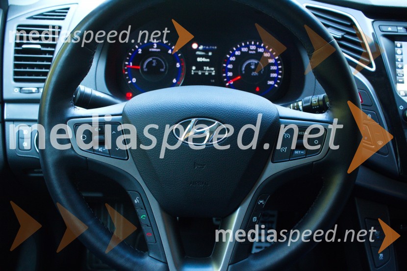 Hyundai i40 Wagon 1.7 CRDi HP Impression, barviti merilnikiHyundai i40 Wagon 1.7 CRDi HP Impression, mediaspeed test