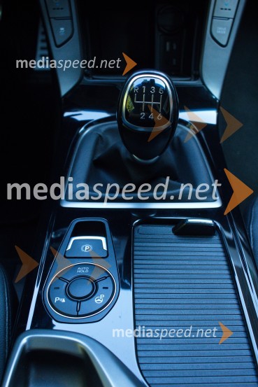 Hyundai i40 Wagon 1.7 CRDi HP Impression, različica z ročnim menjalnikomHyundai i40 Wagon 1.7 CRDi HP Impression, mediaspeed test