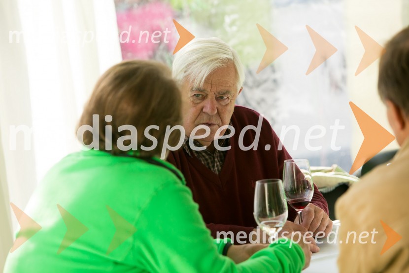  Milan Kučan, nekdanji predsednik Republike SlovenijeVolkswagen 21. Ljubljanski maraton 2016