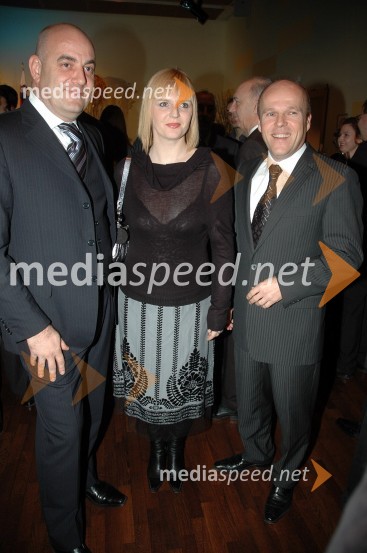 Pavle Vrabec, tehnični direktor Pop TV, Špela Šipek, urednica dnevnoinformativnega programa 24ur na Pop TV in Marjan Jurenec, direktor Pro PlusSprejem treh predsednikov za novinarje