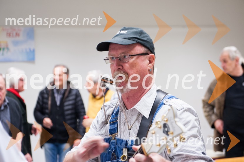  Tomaž Domicelj, glasbenikTomaž Domicelj – koncert ''Na Šubičevi začeli – in preživeli''