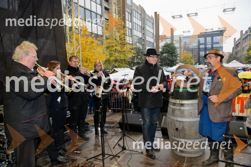 dr. Andrej Fištravec, župan, Mestna občina Maribor;  Alojz  Jenuš - Slavek, outar in brač iz MalečnikaMartinovanje v Mariboru 2016