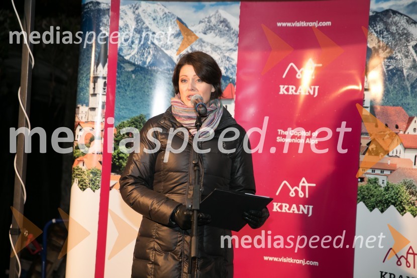  Katja Tratnik, voditeljicaVinska pot v Rovih pod starim Kranjem