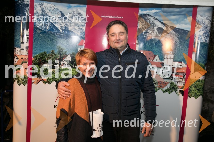  Simona Stollecker, MOK;  Boštjan Trilar, župan občine KranjVinska pot v Rovih pod starim Kranjem