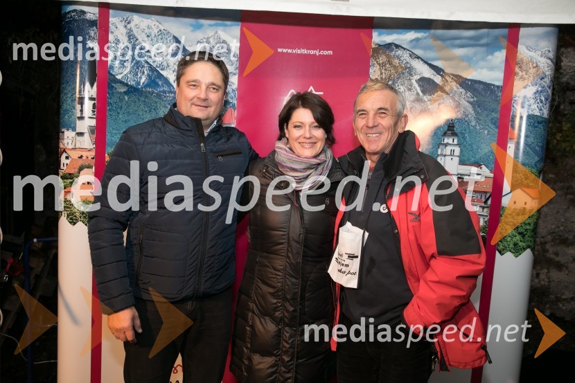  Boštjan Trilar, župan občine Kranj;  Katja Tratnik, voditeljica in moderatorka;  Darko KavčičVinska pot v Rovih pod starim Kranjem