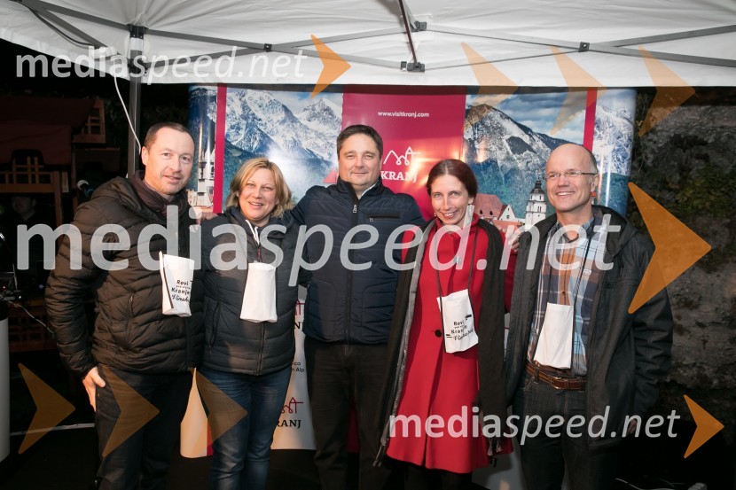  Urban  Lebar, Agencija M servis;  ... ;  Boštjan Trilar, župan občine Kranj;  Mojca Lebar;  Irena Dolenc, NSiVinska pot v Rovih pod starim Kranjem