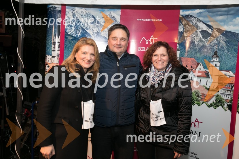  Biljana Cvjetičanin, AS;  Boštjan Trilar, župan občine Kranj;  ... Vinska pot v Rovih pod starim Kranjem