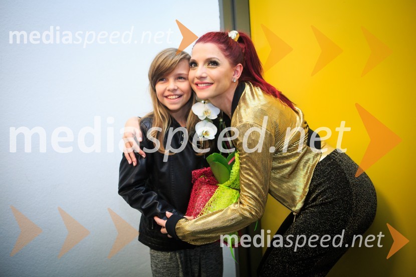  ... ;  Tanja Žagar, pevkaTanja Žagar, koncert ob 20. obletnici glasbene kariere