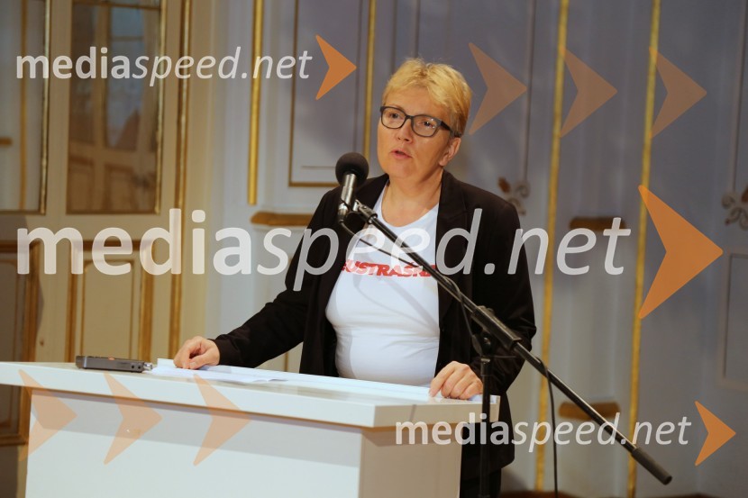  Marjutka Hafner, direktorica, Urad za UNESCOPrireditev ob svetovnem dnevu filozofije