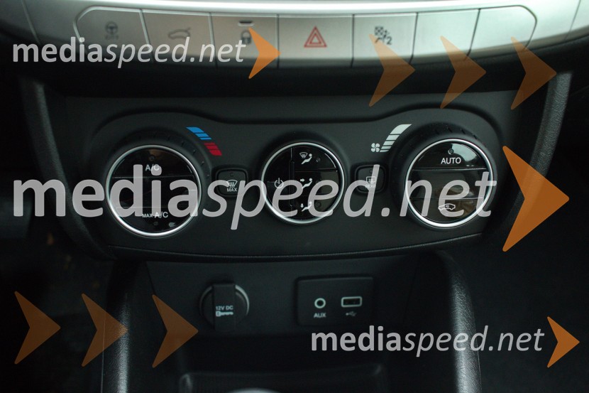 Fiat Tipo 1,6 Multijet Lounge, samodejna klimatska naprava za višji nivo opremeFiat Tipo 1,6 Multijet Lounge, Mediaspeed test