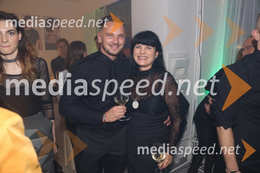  David  Klobasa, DKC Management; mag.  Helena  Cvikl, direktorica Višje strokovne šole za gostinstvo in turizem v MariborDruga obletnica lepotnega centra Studio Oranž