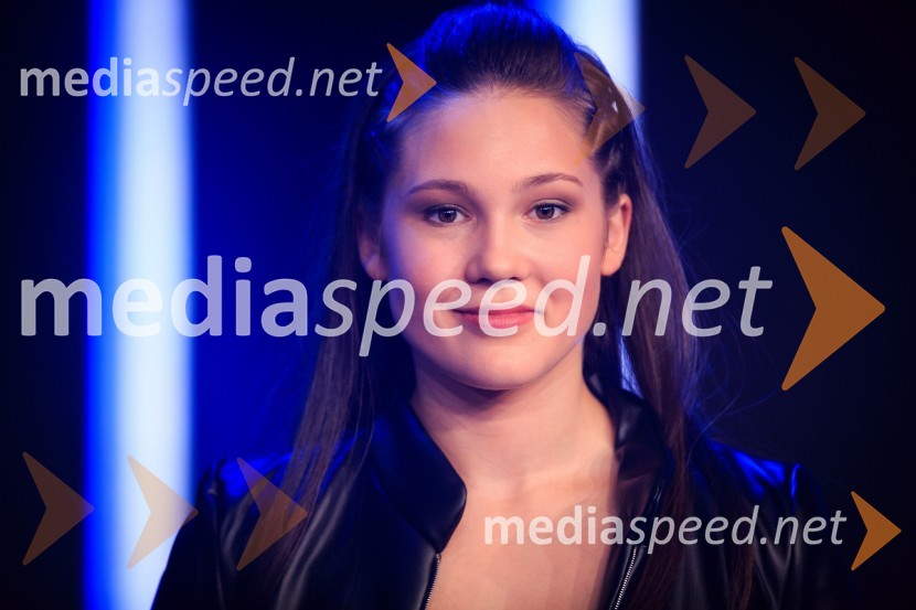  Aleksandra Vovk, pevkaSlovenija ima talent 2016, tretja polfinalna oddaja