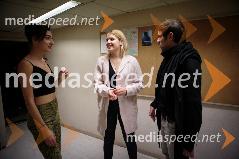  Zala Đurić Ribič, pevka;  Nika Prusnik, pevka;  Lado Bizovičar, igralecĐurologija, predstava Branka Đurića - Đura