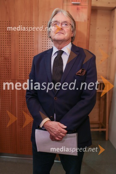 dr. Iztok Simoniti, karierni diplomat, pogajalec, profesor za področje diplomacijeIztok Simoniti in Meta Kušar gosta v skednju Škrabčeve domačije