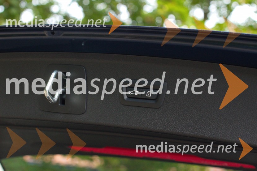 BMW 225xe Active Tourer Luxury Line, elektronsko zapiranje prtljažnikaBMW 225xe Active Tourer Luxury Line, mediaspeed test