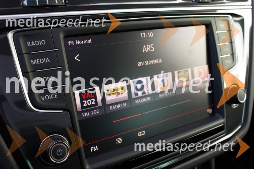 Volkswagen Tiguan 2.0 TDI 4Motion Highline, barvni zaslon občutljiv na dotikVolkswagen Tiguan 2.0 TDI 4Motion Highline, mediaspeed test