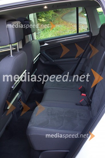 Volkswagen Tiguan 2.0 TDI 4Motion Highline, spodobno prostorna zadnja klopVolkswagen Tiguan 2.0 TDI 4Motion Highline, mediaspeed test