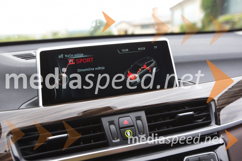 BMW X1 xDrive25d, športni način vožnje&nbsp;BMW X1 xDrive25d, mediaspeed test