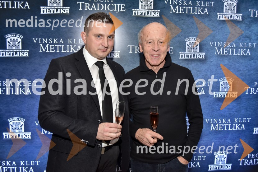  Jože Cajnar, direktor Kmetijske zadruge Metlika;  Jože Rozman, vinski publicistVinska klet Metlika v novi preobleki