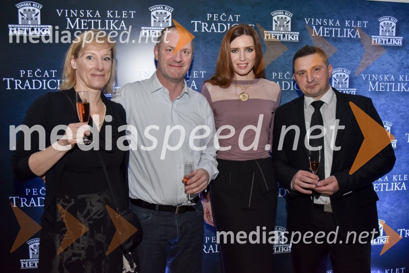  ... ;  ... ;  Nataša Pinoza, nekdanja miss, vizažistka in ambasadorka znamke FREYWILLE;  Jože Cajnar, direktor Kmetijske zadruge MetlikaVinska klet Metlika v novi preobleki