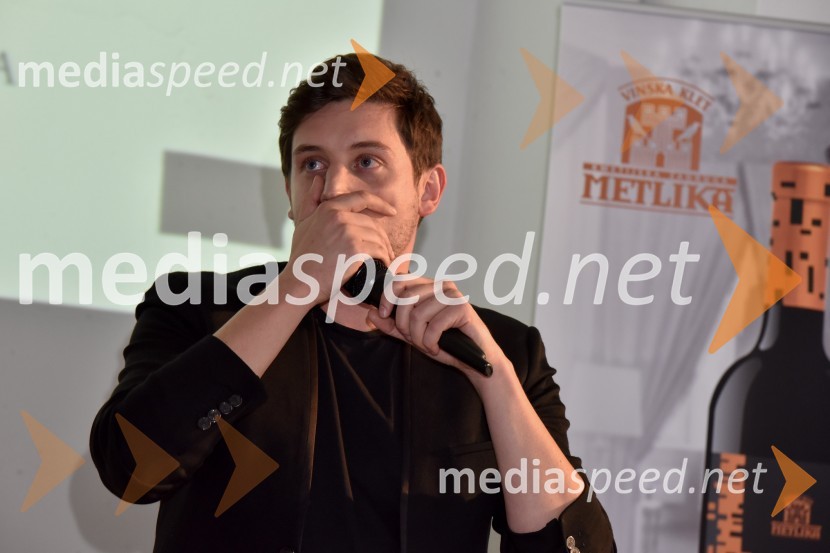  Tin Vodopivec, stand up komikVinska klet Metlika v novi preobleki