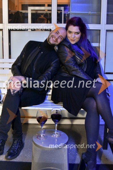  Miha Kavčič, televizijski voditelj, bivši tekmovalec Kmetije;  ... Vinska klet Metlika v novi preobleki