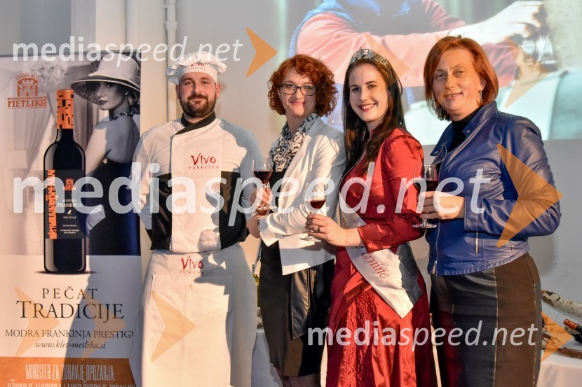  ... ;  ... ;  Jana Štajdohar, Kraljica metliške črnine 2016;  Jerneja  Kamnikar, ustanoviteljica in direktorica Vivo CateringVinska klet Metlika v novi preobleki