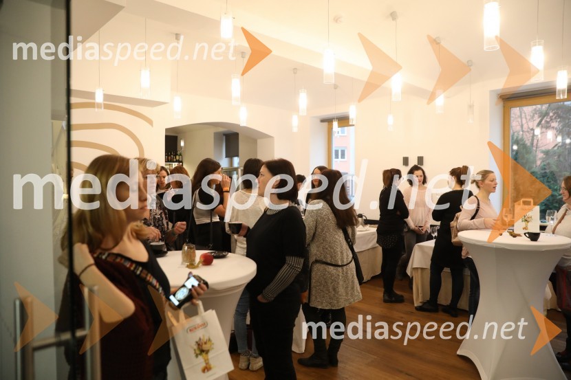 Njam zgodbe 2016, konferenca kulinaričnih blogerjevNjam zgodbe 2016, konferenca kulinaričnih blogerjev