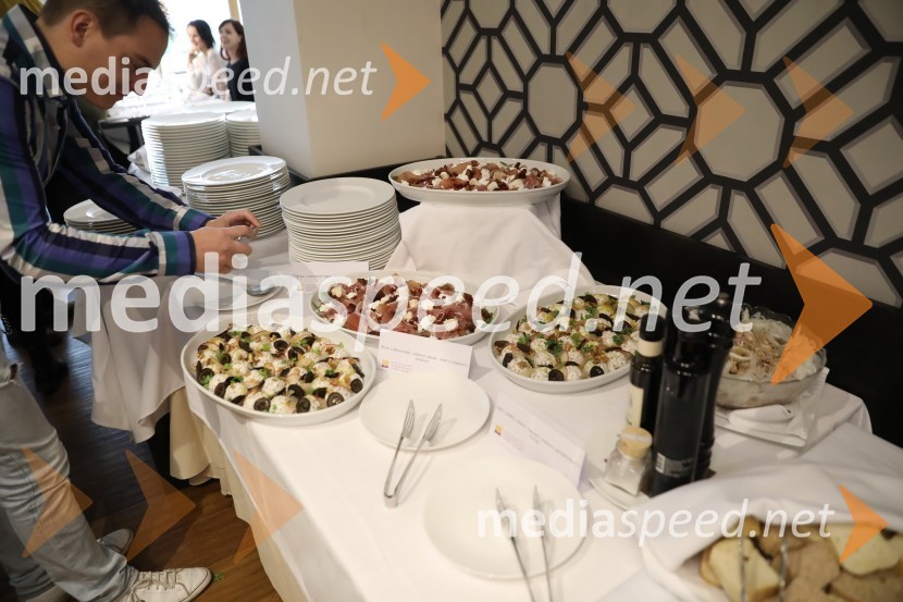 Njam zgodbe 2016, konferenca kulinaričnih blogerjevNjam zgodbe 2016, konferenca kulinaričnih blogerjev