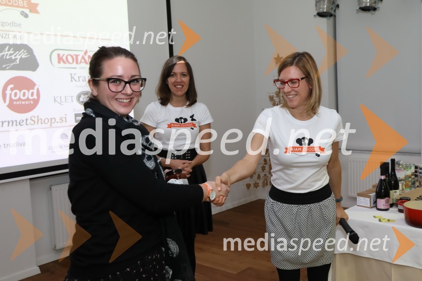  ... ;  Mateja Delakorda, novinarka in blogerka (Zgodbe na krožniku);  Iva Gruden, novinarka, projekt LjubljananjamNjam zgodbe 2016, konferenca kulinaričnih blogerjev