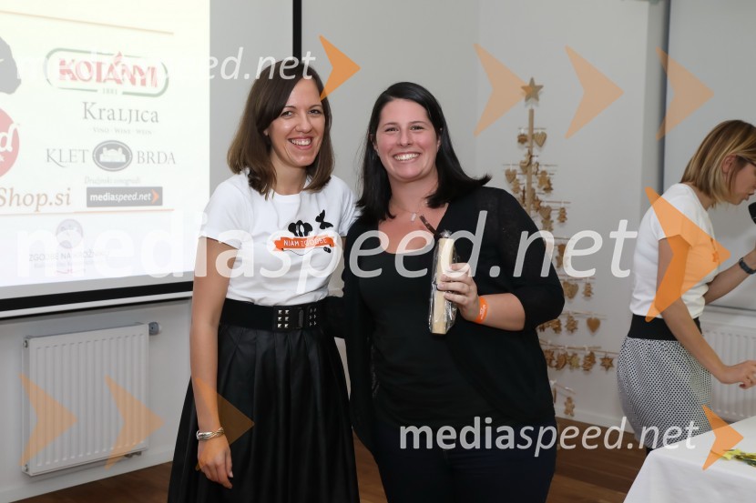  Mateja Delakorda, novinarka in blogerka (Zgodbe na krožniku);  ... Njam zgodbe 2016, konferenca kulinaričnih blogerjev