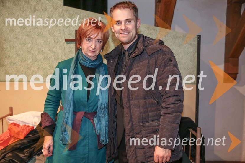  Maja Cerar, lektorica;  Milan Golob, vodja marketinga in odnosov z javnostmi PGKHelverjeva noč, premiera predstave