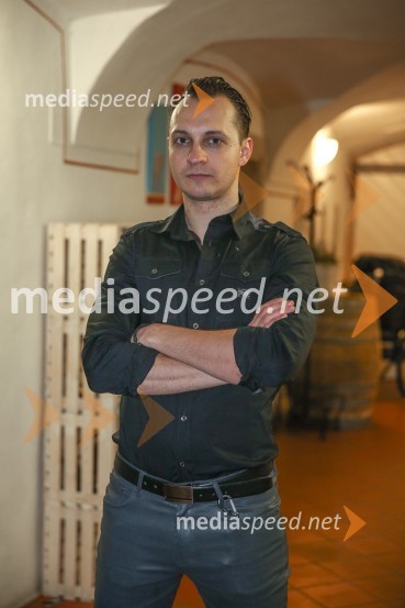  Blaž Setnikar, igralecHelverjeva noč, premiera predstave