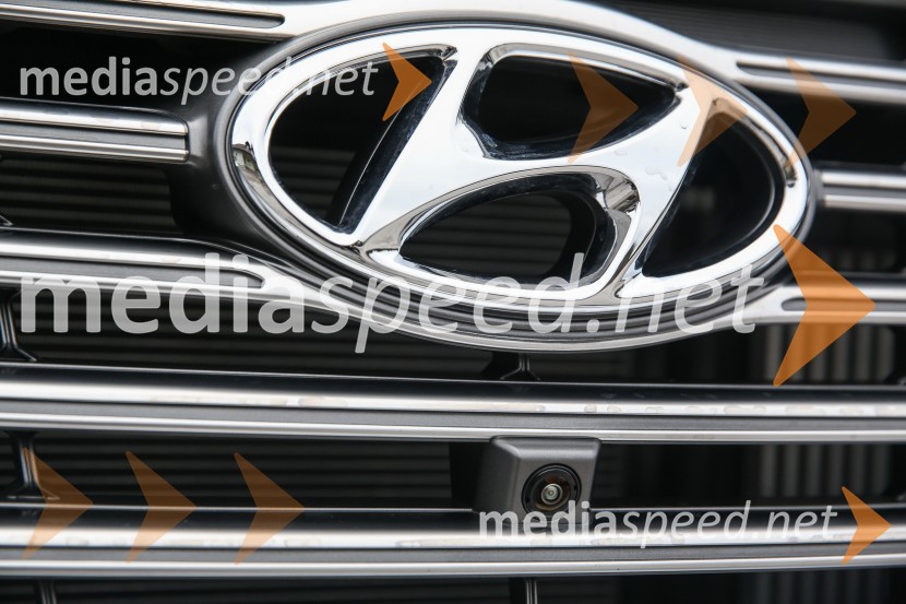 Osveženi Grand Santa Fe, slovenska predstavitev