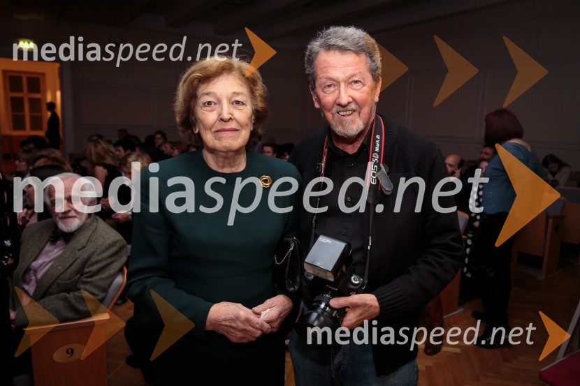  Štefka Kučan;  ... Ženska leta 2016 je ginekologinja Eva Macun